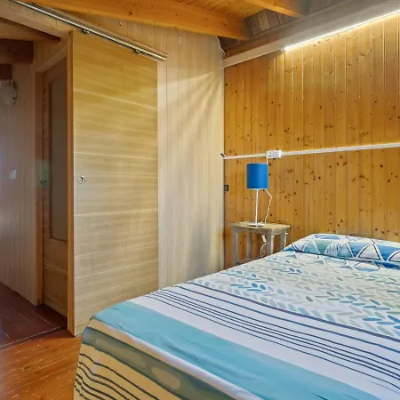 Holiday home Elegant In Wih Swimming Pool Oliva