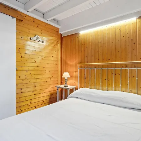 Holiday home Elegant In Wih Swimming Pool Oliva