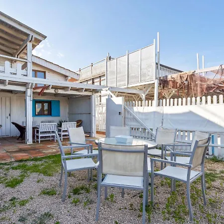 Holiday home Elegant In Wih Swimming Pool