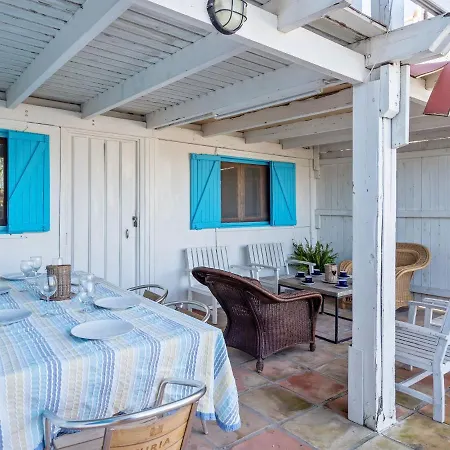 Elegant In Wih Swimming Pool Holiday home *